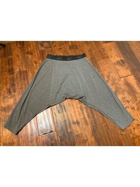Nike Gray Drop Crotch Cropped Leggings, Size S